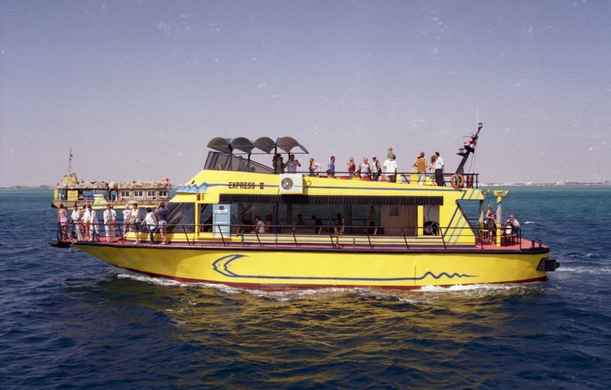3-Hour Sinbad Submarine Red Sea Tour from Hurghada