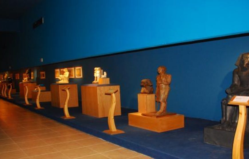 Hurghada: Alf Liela Wa Liela Show with Museum Visit